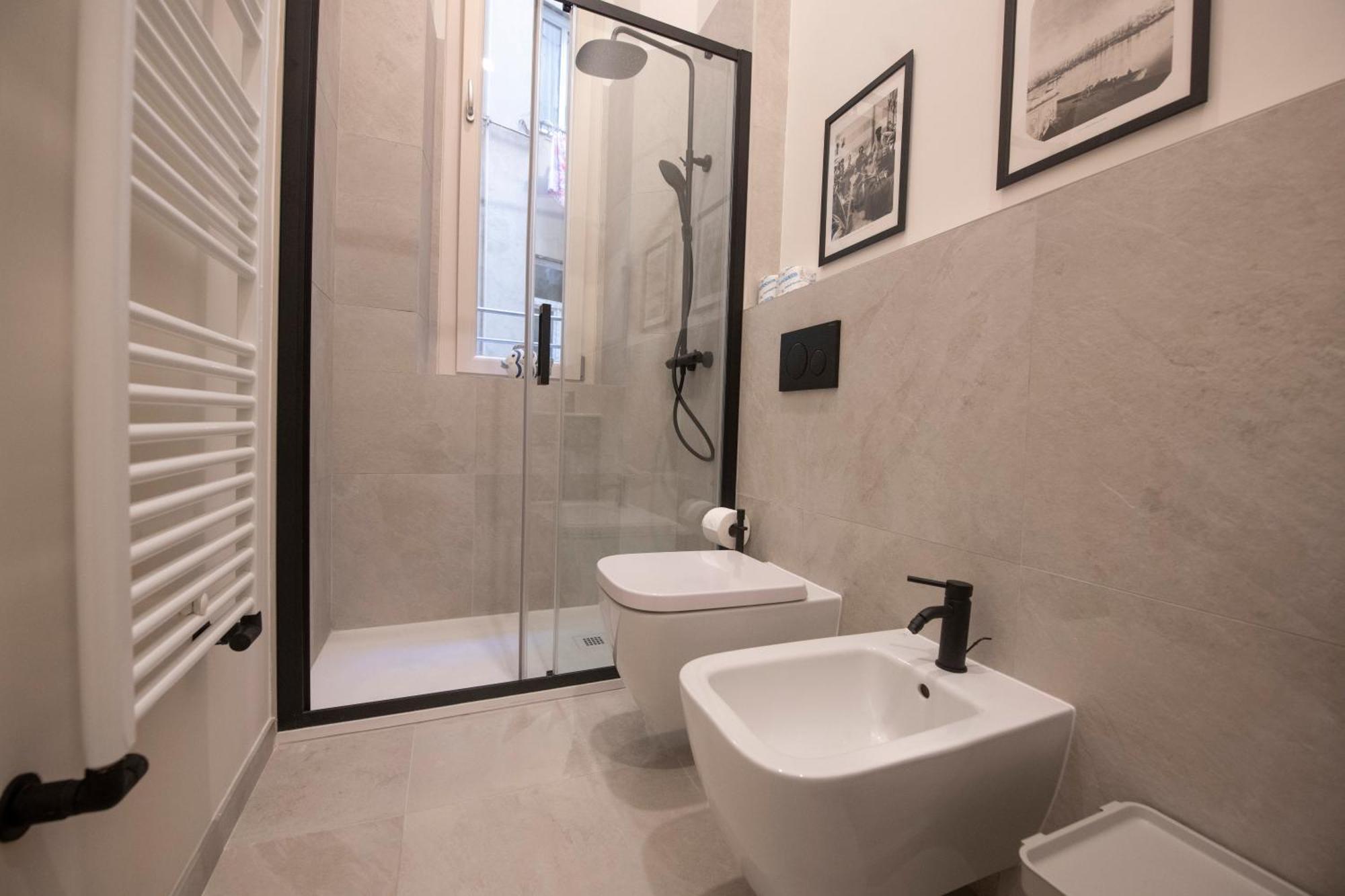227 - Largo Zecca Luxury Apartment - Nel Cuore Del Centro Di Genova Extérieur photo