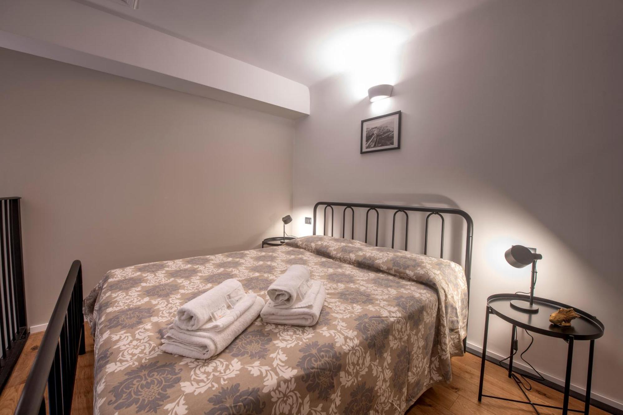 227 - Largo Zecca Luxury Apartment - Nel Cuore Del Centro Di Genova Extérieur photo