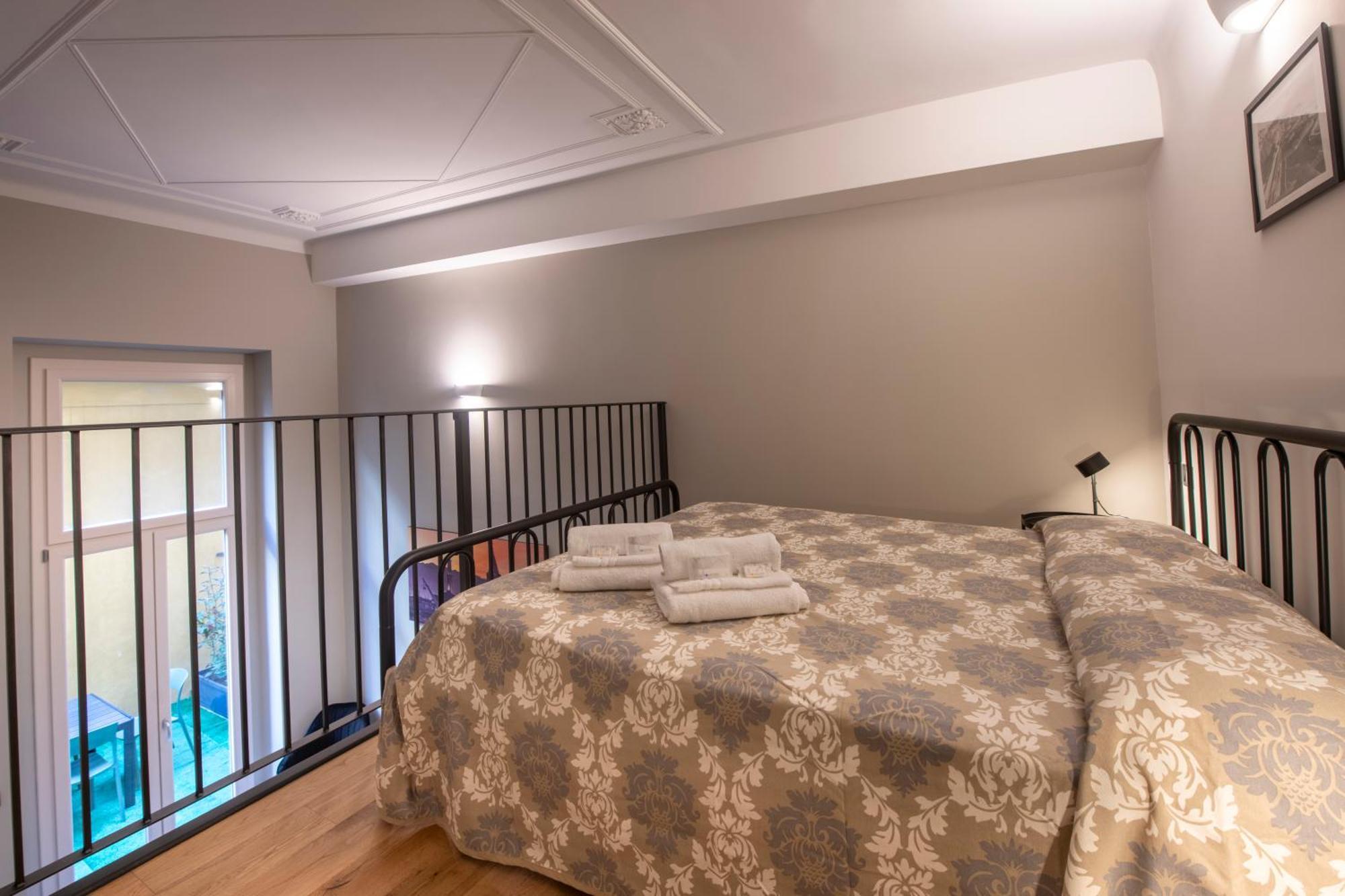 227 - Largo Zecca Luxury Apartment - Nel Cuore Del Centro Di Genova Extérieur photo